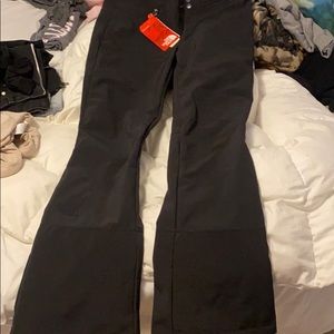 NEW WITH TAGS WOMENS SKI PANTS